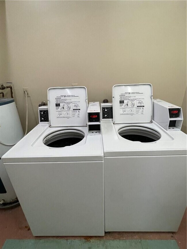 Building Photo - 740 S Federal Hwy