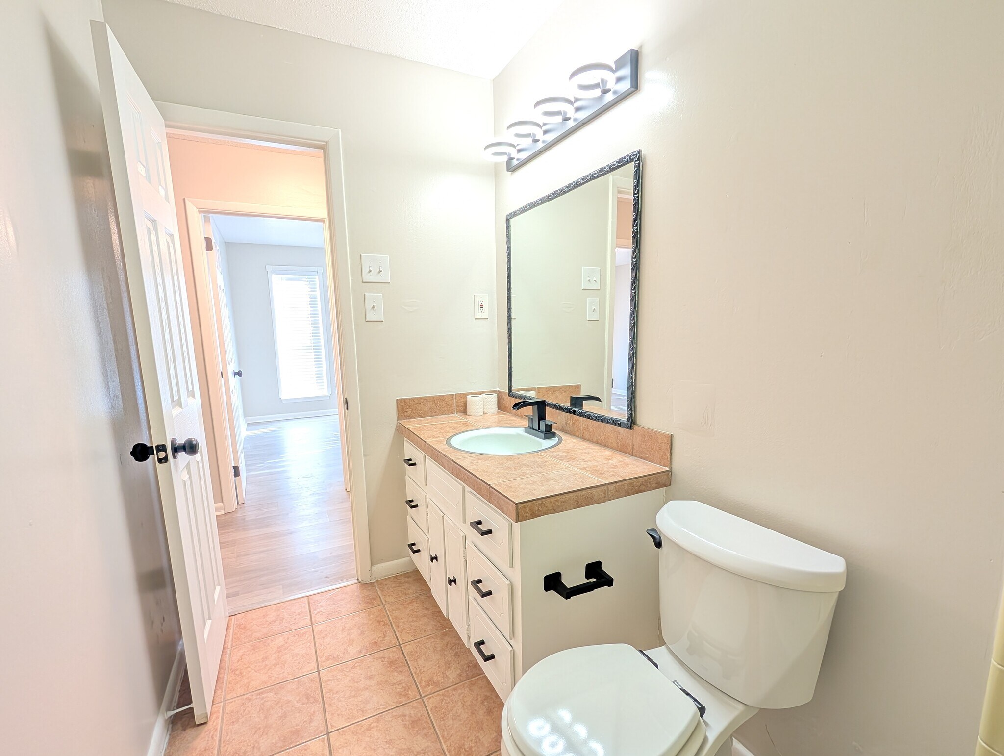 Building Photo - 9508 Labette Dr