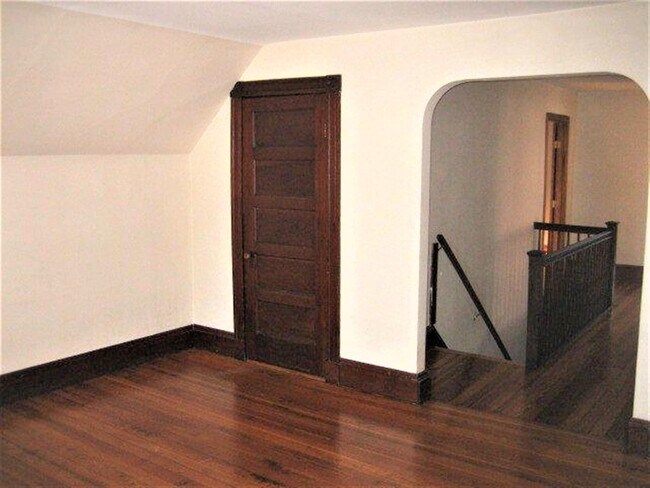 Building Photo - 95 Bartlett St