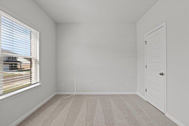 Building Photo - 18818 Cottontail Ln