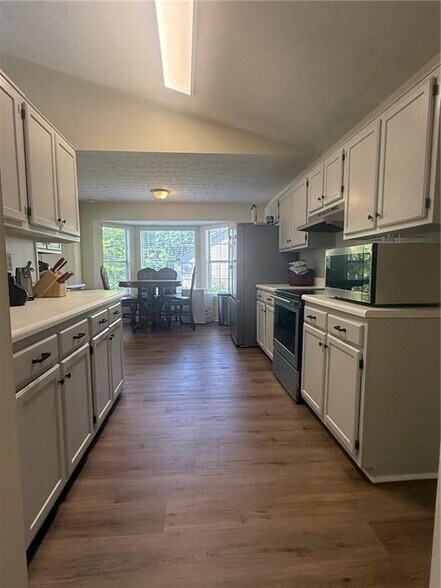 Building Photo - 4197 Sterling Pointe Dr