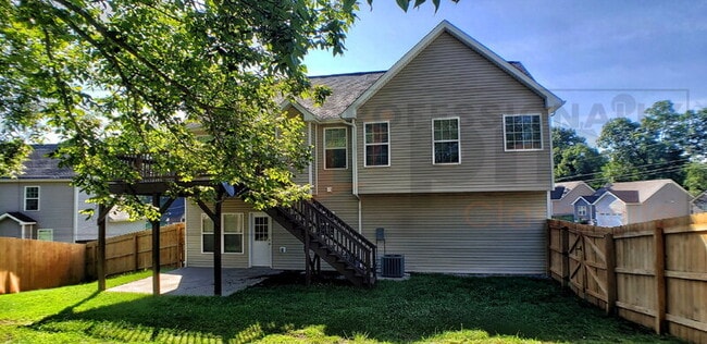 Building Photo - 1487 Trainer Rd