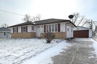 Building Photo - 3300 Bel Aire Rd