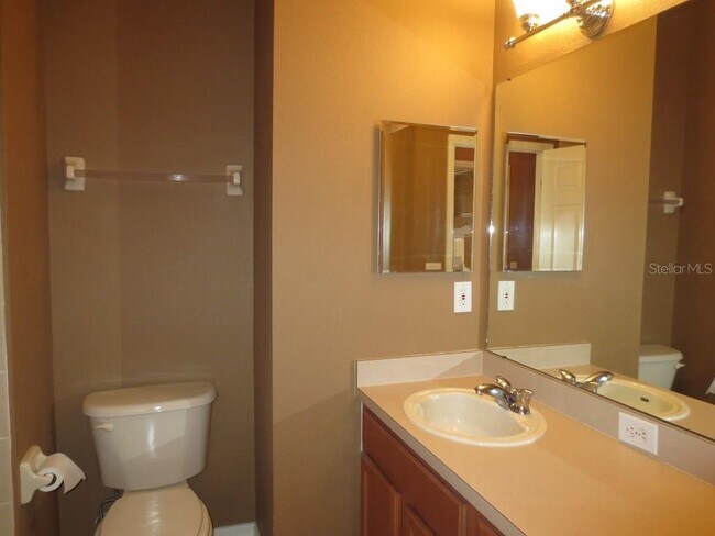 Building Photo - 11204 Avery Oaks Dr