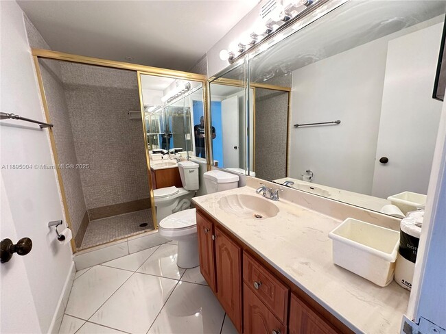 Building Photo - 3800 S Ocean Dr