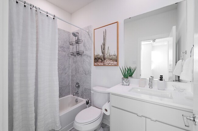 Building Photo - Modern Townhome with Dual Primary Suites & 2-Car Garage | Knox-Henderson / Lower Greenville