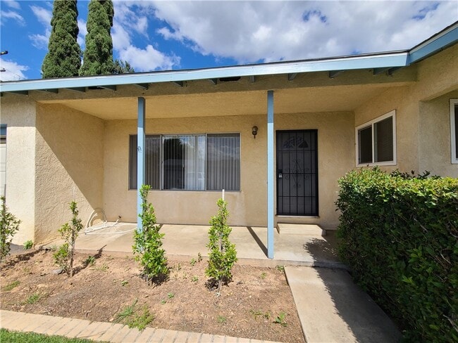 Primary Photo - 35013 Vickey Way