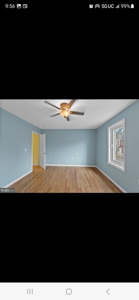 Building Photo - 565 Lamberton St