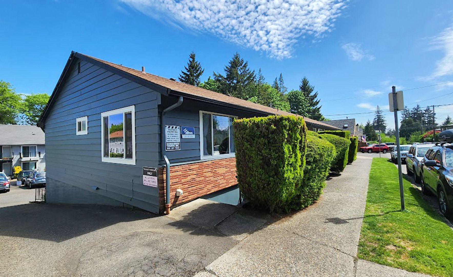 Building Photo - 3525 SW 10th Ave