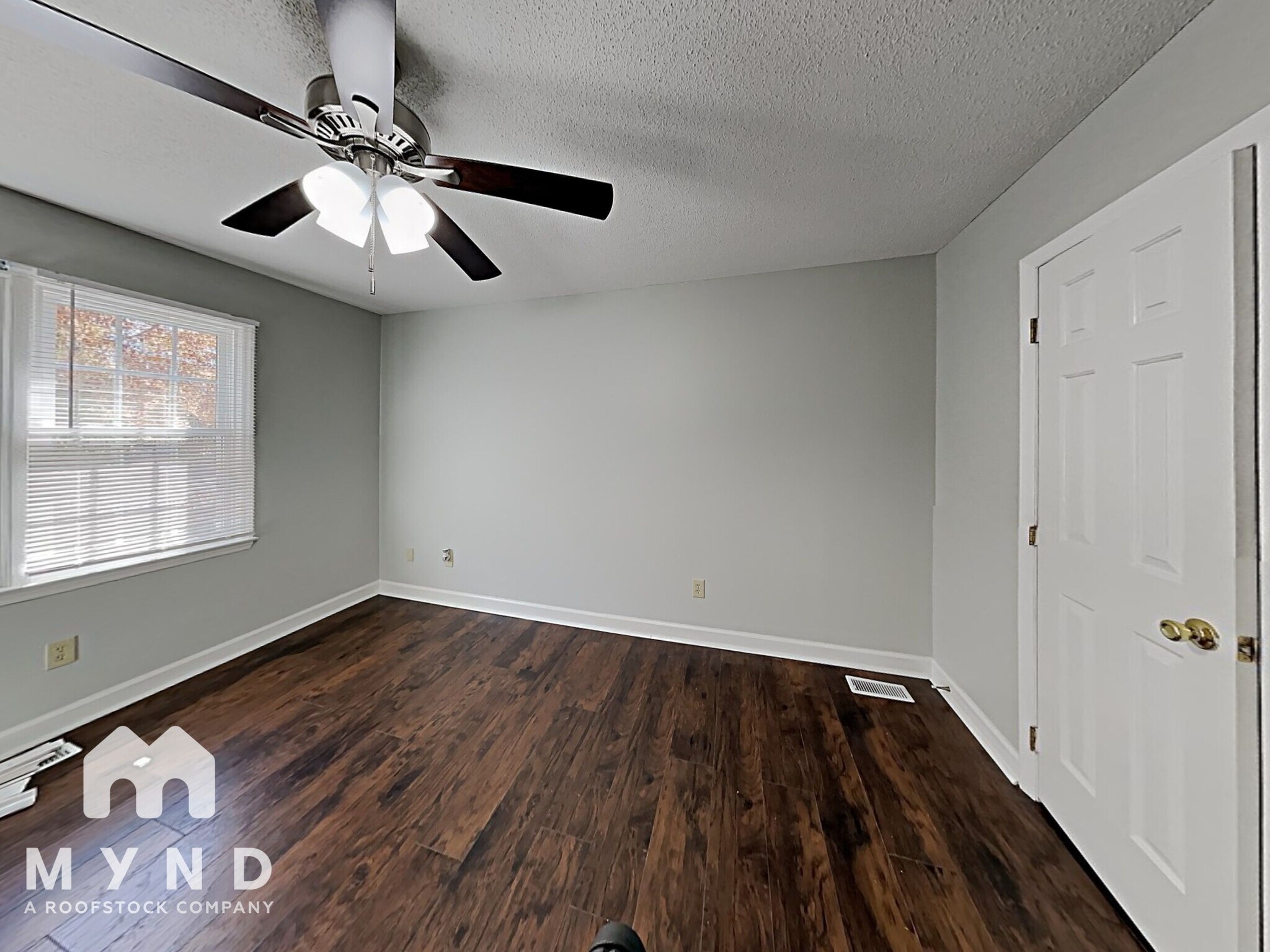 Building Photo - 1213 Shakentown St