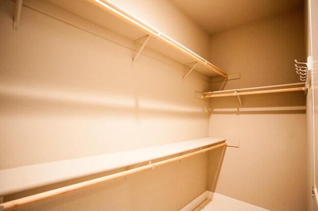 Building Photo - PALO ALTO SCHOOL DISTRICT- Tri-Level Execu...