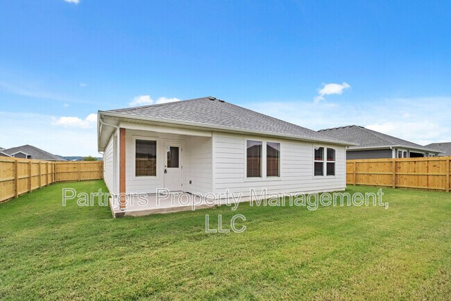 Building Photo - 941 Rentley St