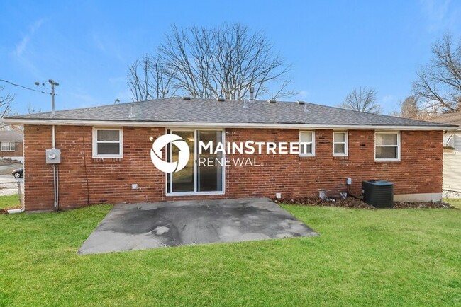 Building Photo - 4037 N Spruce Ave