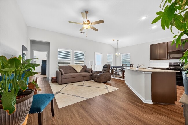 Building Photo - 8102 Coral Dr