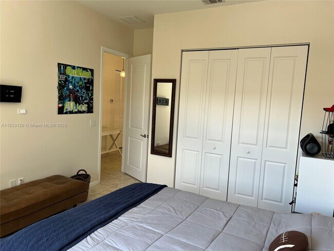 Building Photo - 3160 NW 125th Way