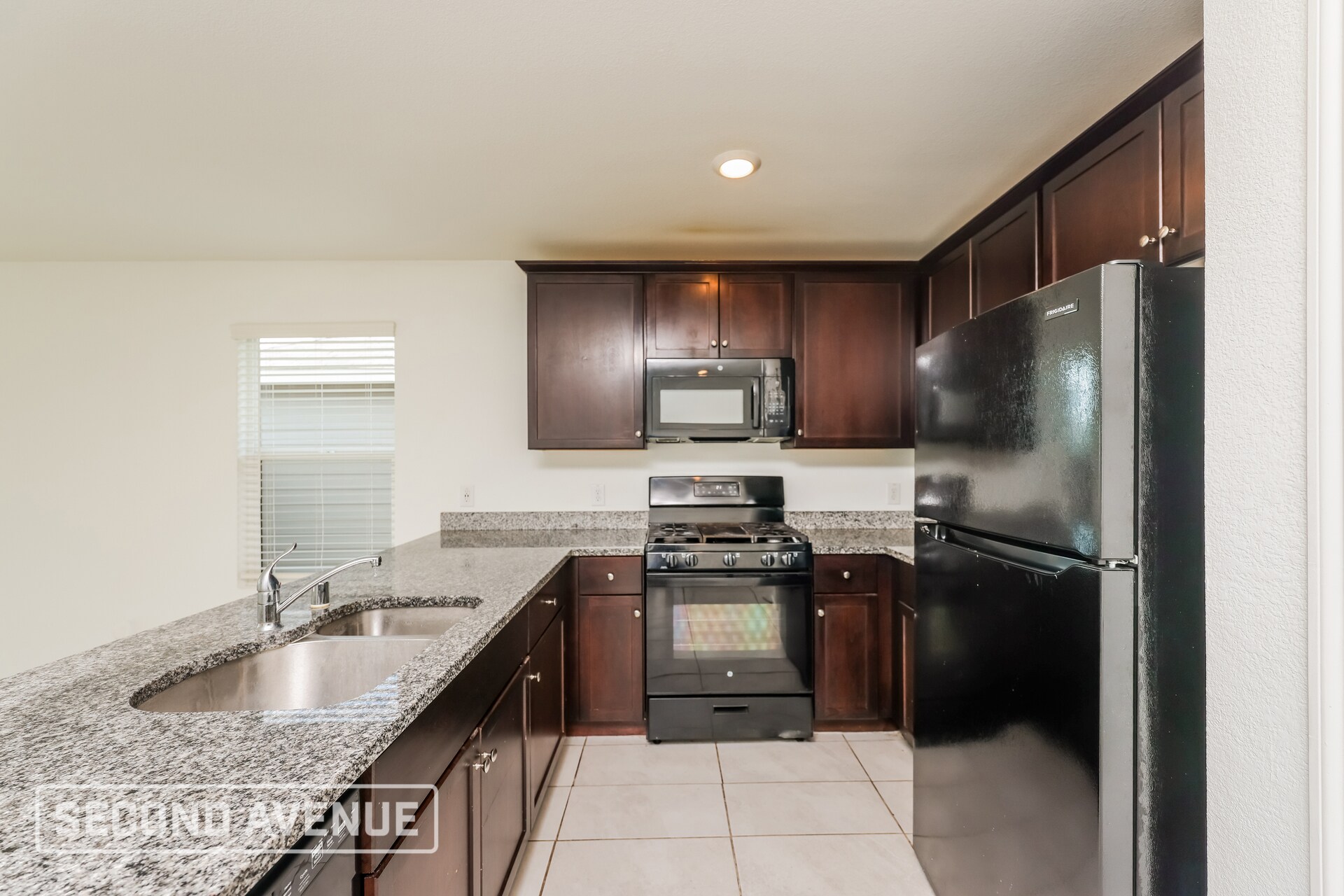 Building Photo - 6077 Determine Ln