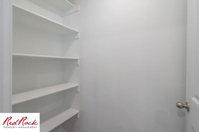 Building Photo - 3 Bedroom Smart Home in Long Valley with Resort-Style Amenities