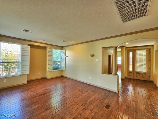 Building Photo - 10224 TRESOR Ct