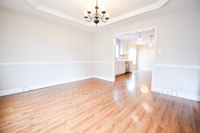 Building Photo - 2812 Bolla Dr