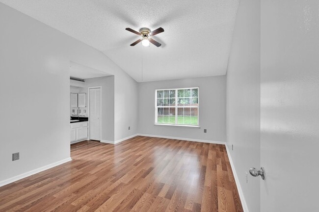 Building Photo - 9687 Hersham Ct