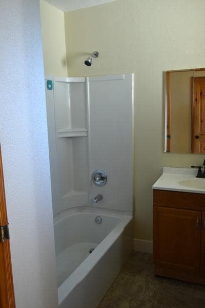 Building Photo - 2422 Wiard St