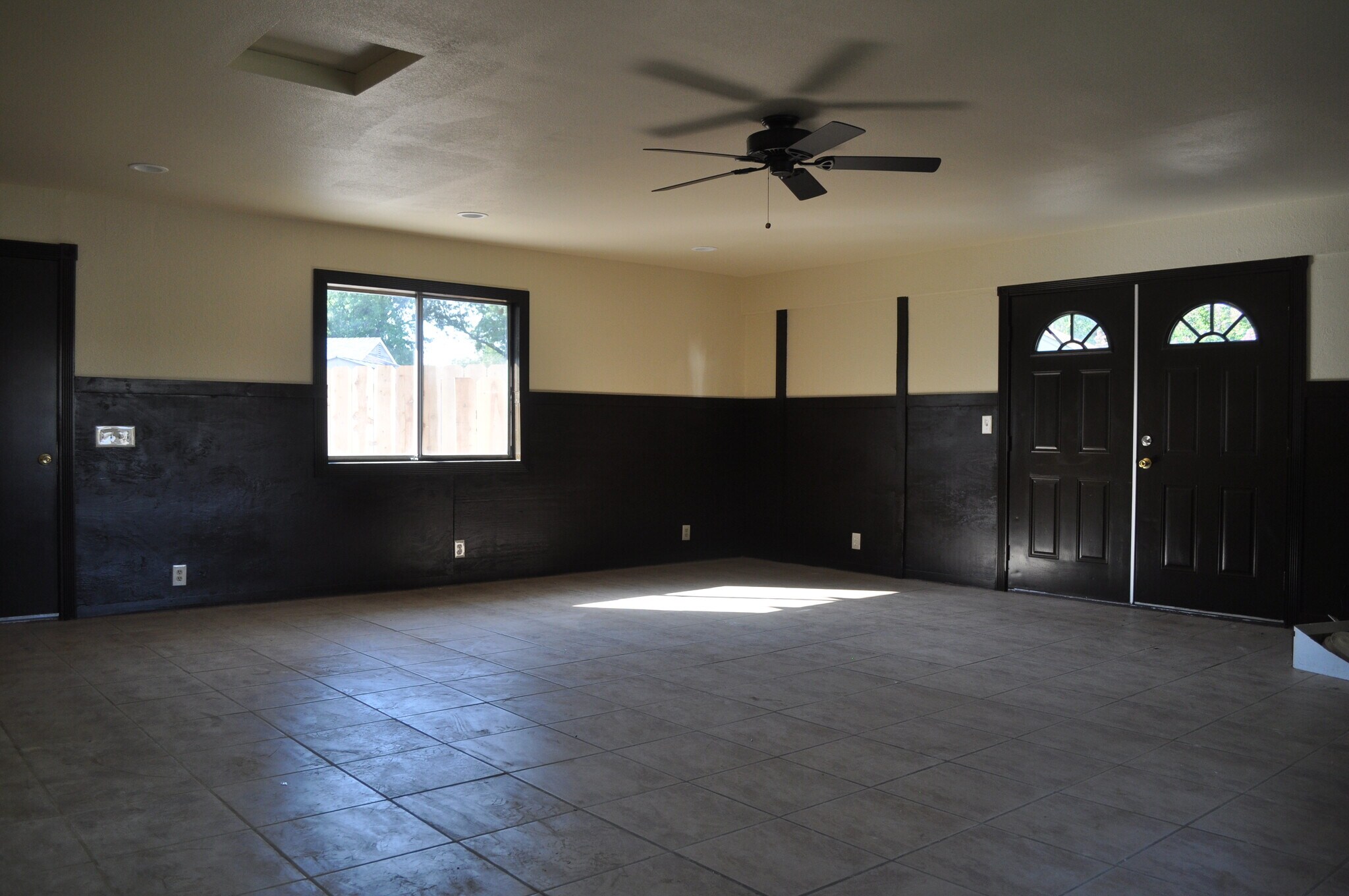 Building Photo - 786 Portal Drive