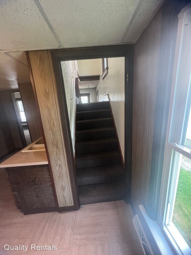 Building Photo - 3 br, 1 bath House - 228 E 26TH