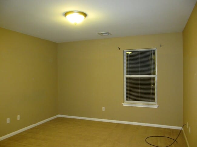 Building Photo - 4 BEDROOM, BELTON ISD