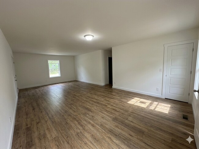 Building Photo - 1332 Paden Dr