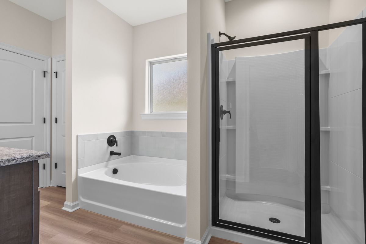 Building Photo - 13615 Ball Park Rd