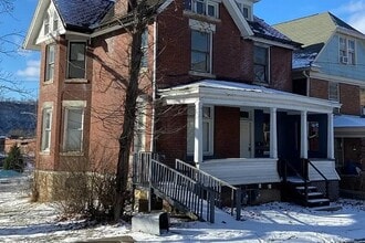 Building Photo - 869 Kenneth Ave