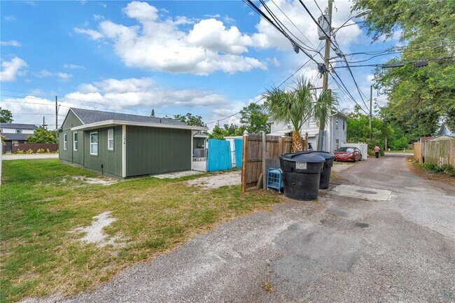 Building Photo - 1416 38th Ave N