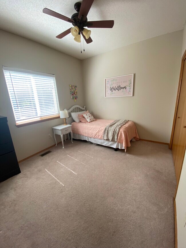 Building Photo - 11907 W Jewell St