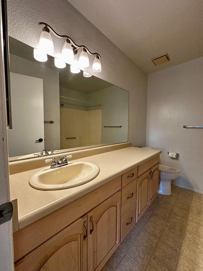 Building Photo - Single Story townhome, water/sewer paid by...
