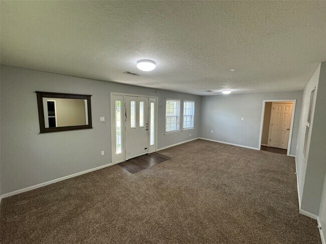 Building Photo - 509 Stimpson St