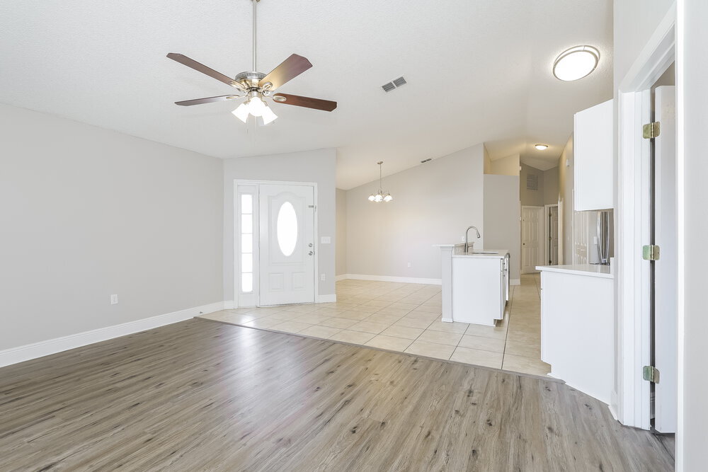 Building Photo - 2126 Jessa Dr