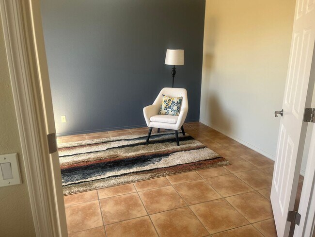 Building Photo - Beautiful Home In Sun Lakes Village