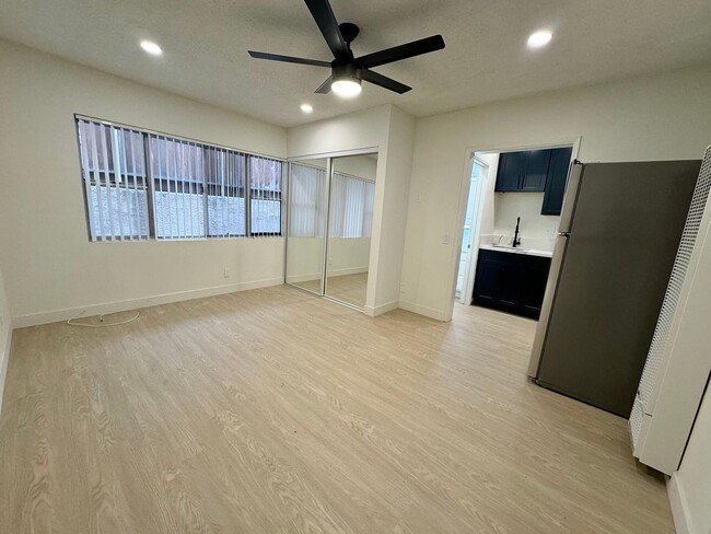 Interior Photo - key3623