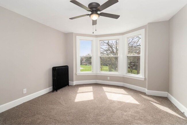 Building Photo - 3 bedroom home Section 8 Approved!