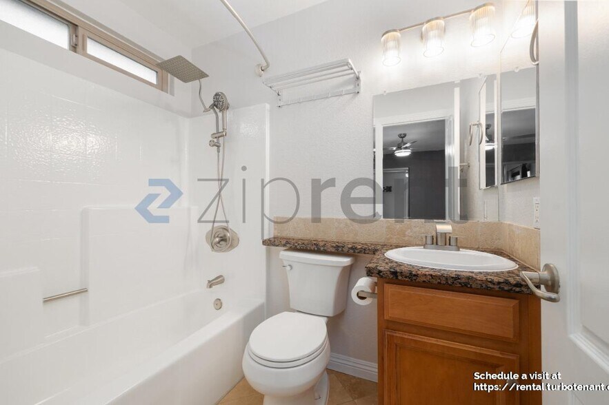 Building Photo - 4244 Cherokee Ave