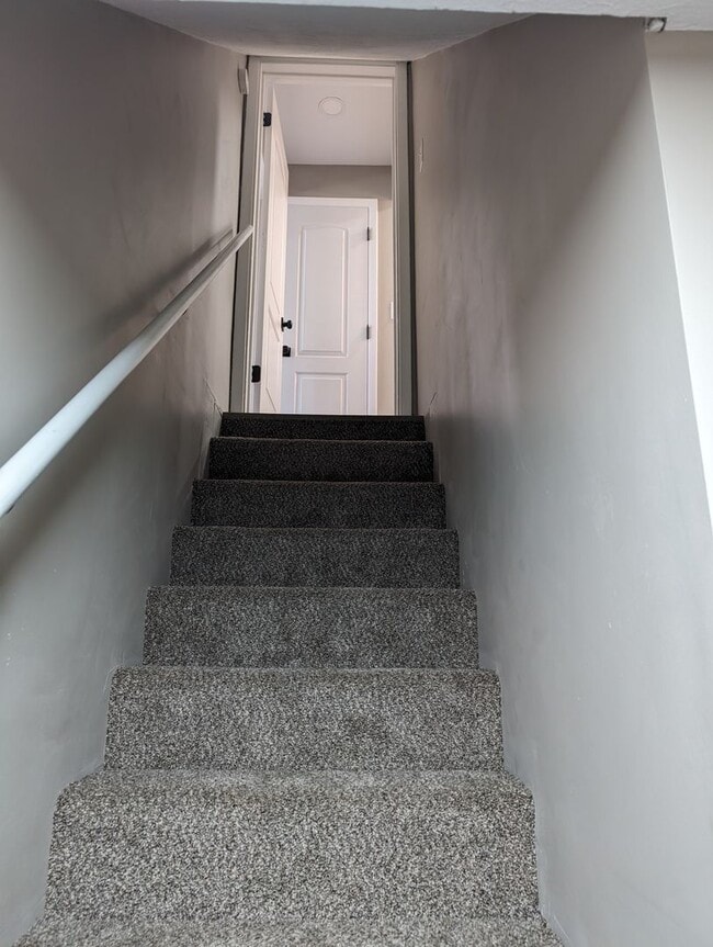 Building Photo - ***Brand New Updated 4 Bedroom House****