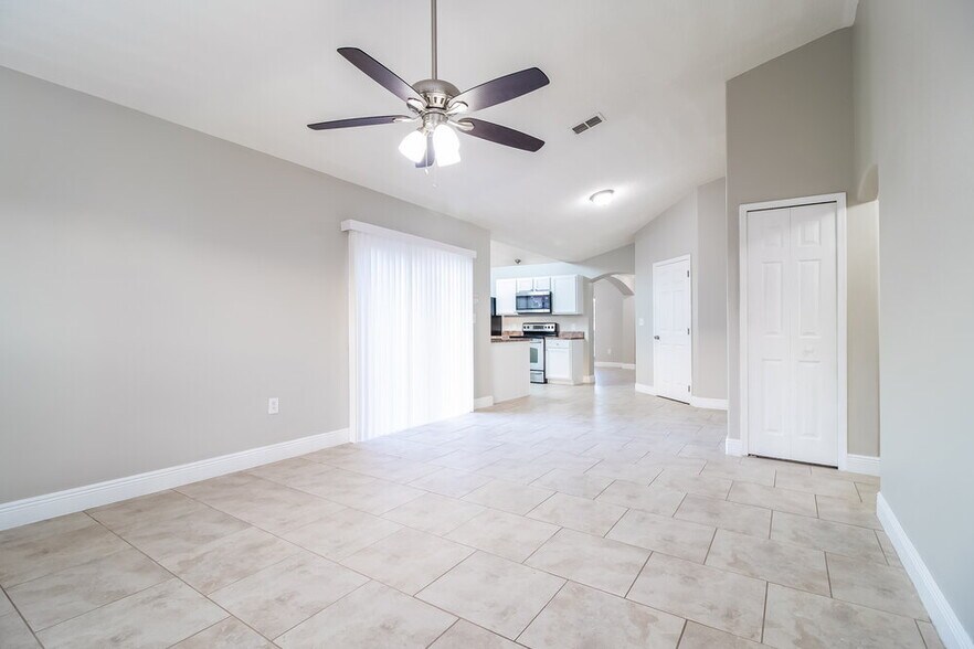 Building Photo - 4210 Red Bird Ave