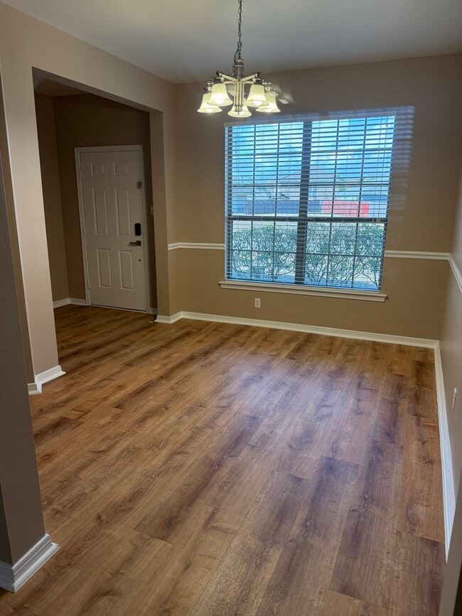 Building Photo - 169 Jack Pine Ln