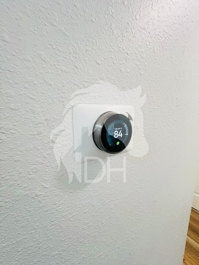 Building Photo - 414 Deer Run