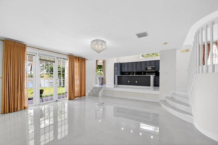 Building Photo - 2191 Balsan Way