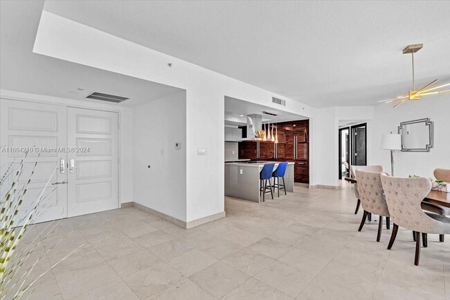 Building Photo - 150 Sunny Isles Blvd