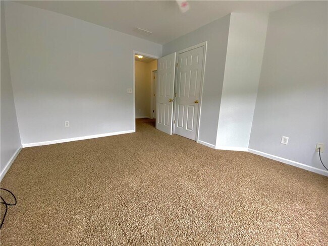 Building Photo - 6405 Knighted Ct