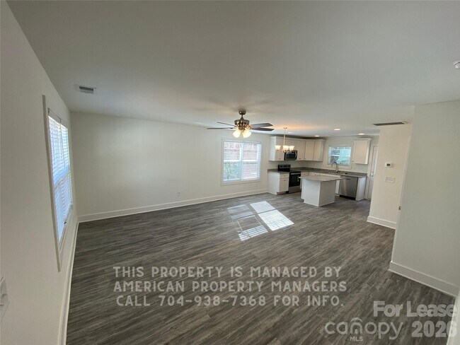 Building Photo - 650 Faith Dr SW