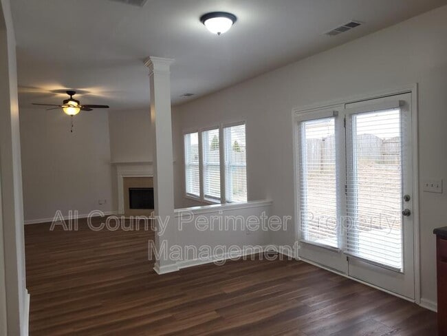 Building Photo - 4231 Suwanee Brook Ct