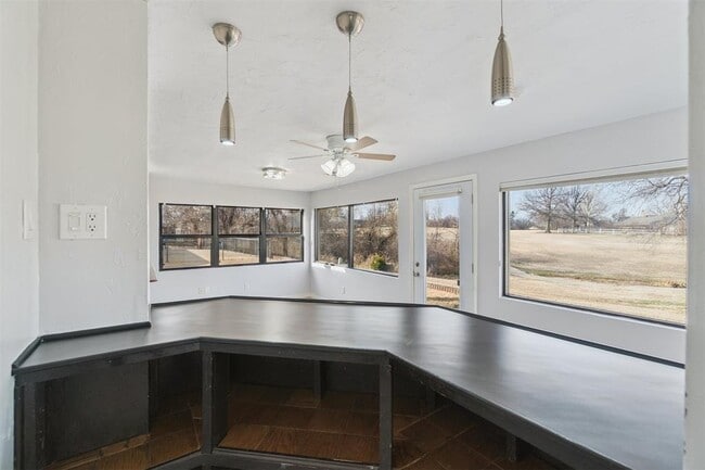 Building Photo - 11805 Ashford Dr